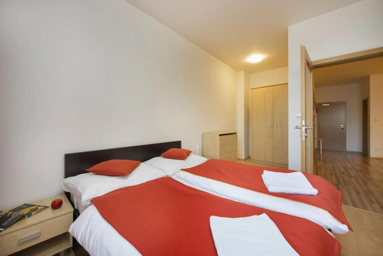 Hotel Spolcentrum Svit Extérieur photo