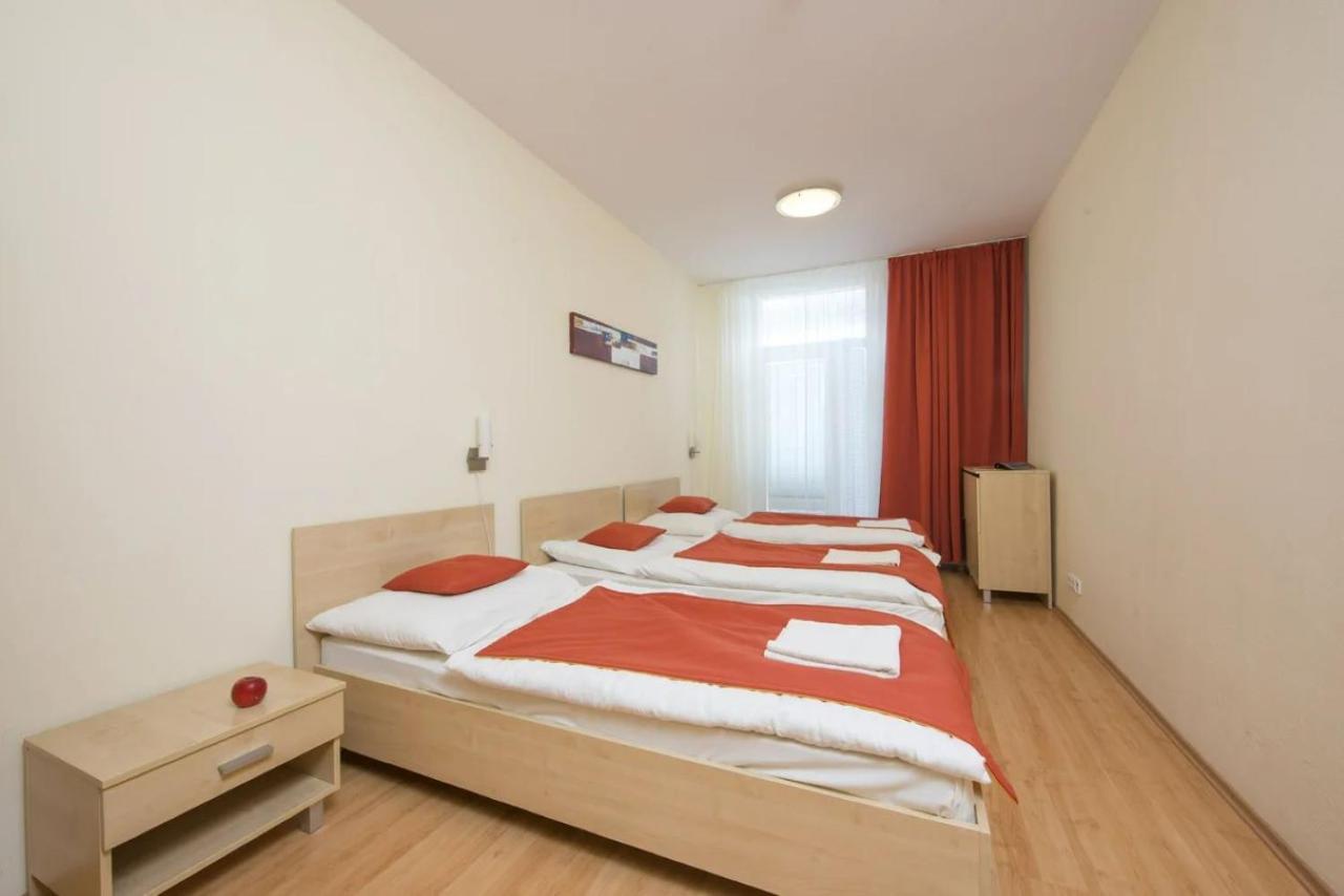Hotel Spolcentrum Svit Extérieur photo