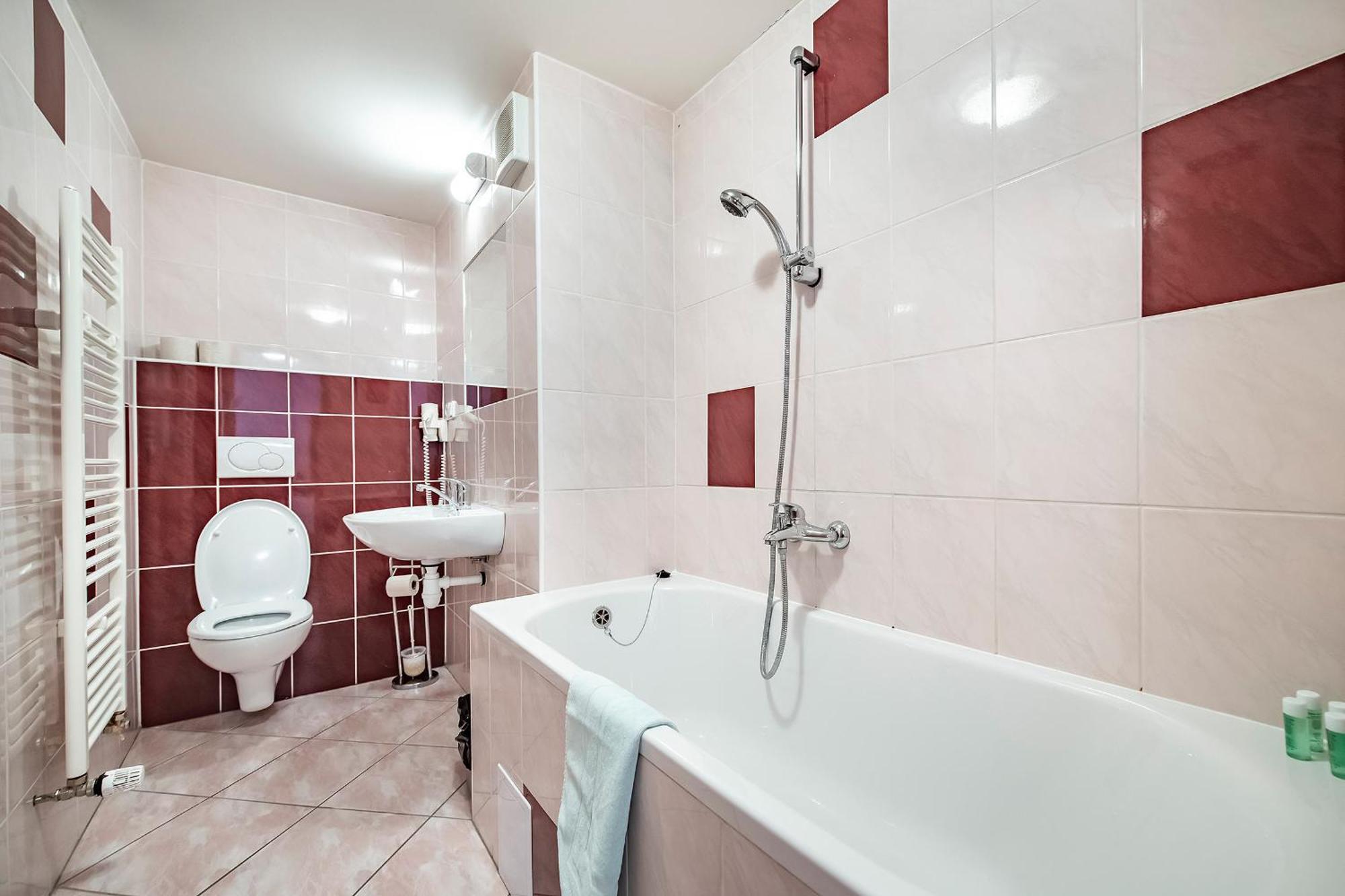 Hotel Spolcentrum Svit Extérieur photo