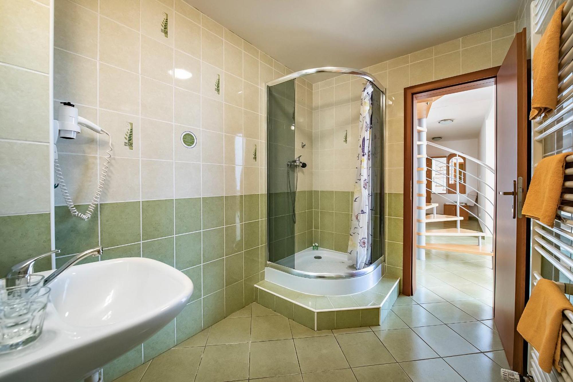 Hotel Spolcentrum Svit Extérieur photo