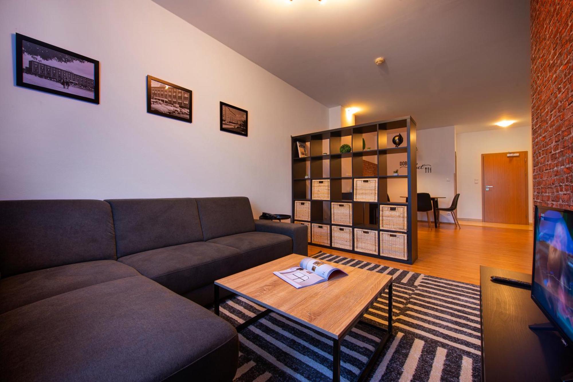 Hotel Spolcentrum Svit Extérieur photo