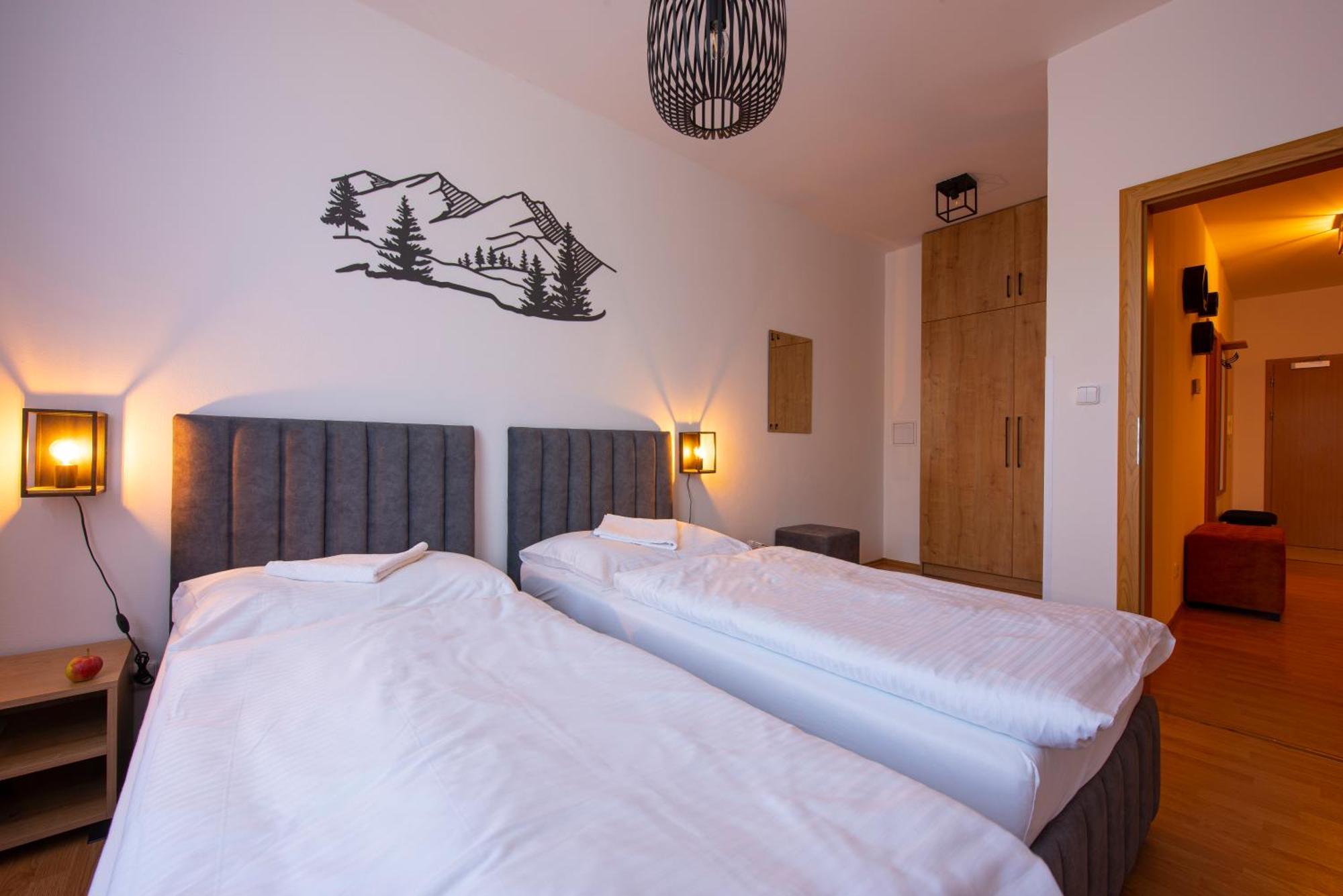 Hotel Spolcentrum Svit Extérieur photo