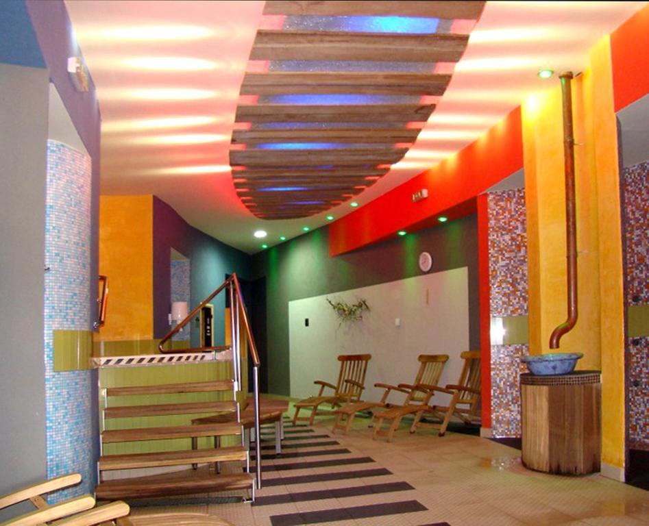 Hotel Spolcentrum Svit Extérieur photo
